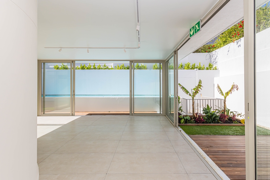To Let 1 Bedroom Property for Rent in Bantry Bay Western Cape